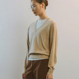 AA2004 Relaxed Daily V-neck Knit_Beige