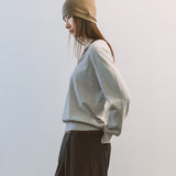 AA2004 Relaxed Daily V-neck Knit_Silver gray